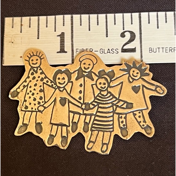 Sterling Save the Children Brooch - Picture 9 of 12